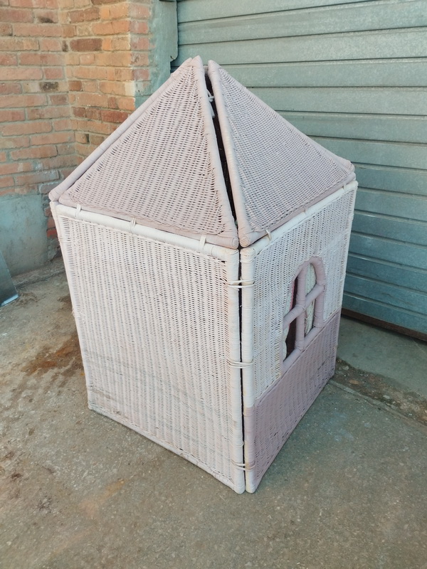 casita cabaña infantil mimbre rosa 121x72x72 1u